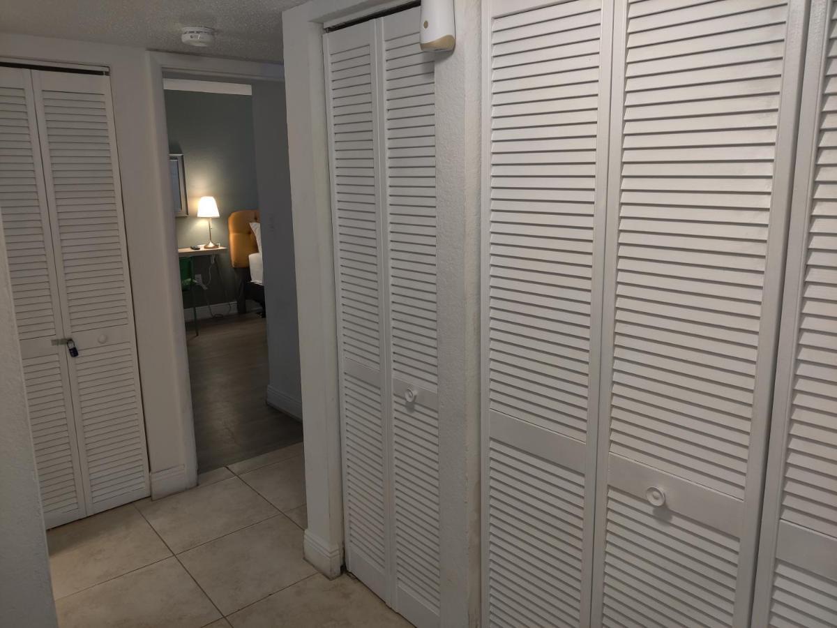 Centauri Vacation Rentals Beautiful 2-Bedroom Condo, Near All Orlando Attractions, Free Parking & Wi-Fi, King Bed Екстер'єр фото